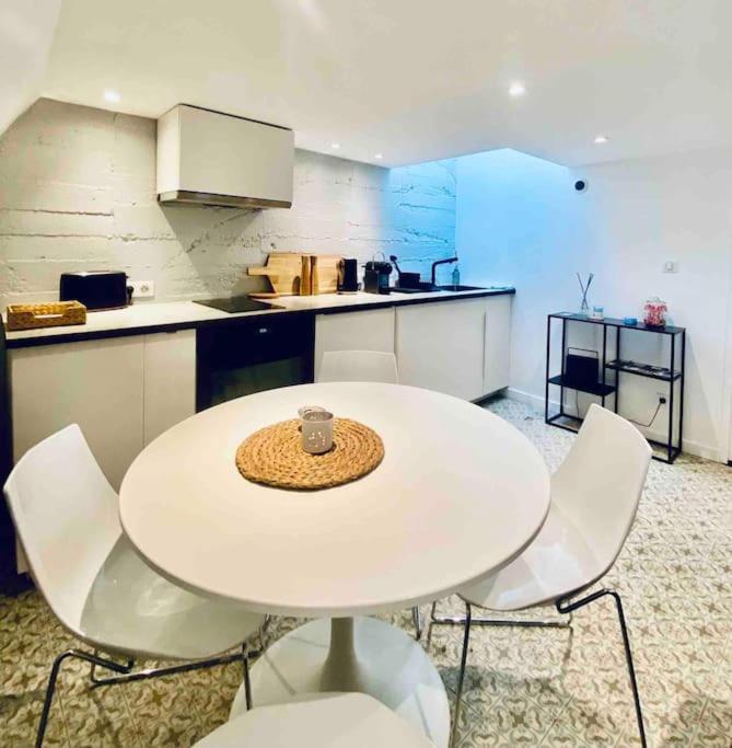 *Astoria 6* Appart Cosy En Plein Centre فيشي المظهر الخارجي الصورة